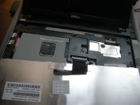 inspiron mini 10v キーボードを外す